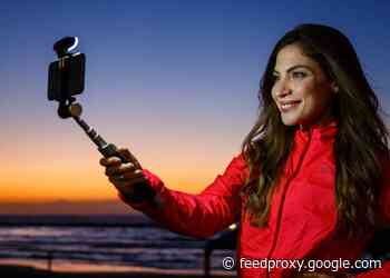 Pictar Smartphone camera light and smart stick