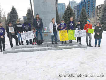 Hatters travel to Calgary, Edmonton for simultaneous rallies in support of Alberta supervised consumption - Medicine Hat News