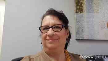 Edmonton woman credits Clareview gym buddies for helping her lose 300 pounds - CBC.ca