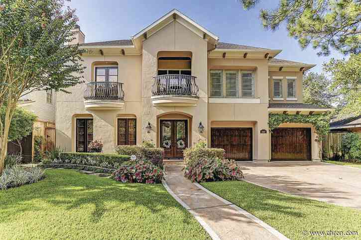 West University-area home highlights entertaining options