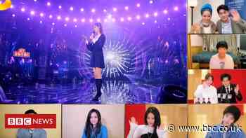 Coronavirus: Livestreaming karaoke and reality TV in virus-hit China