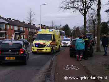 Fietser naar het ziekenhuis na aanrijding door automobilist in Ede