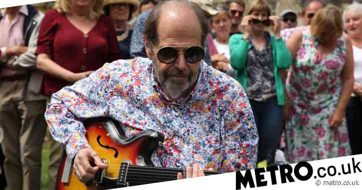 Guitar once owned by John Lennon and George Harrison valued up to £400k on Antiques Roadshow