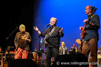 See Lovin’ Spoonful Members Reunite Onstage for First Time in 20 Years