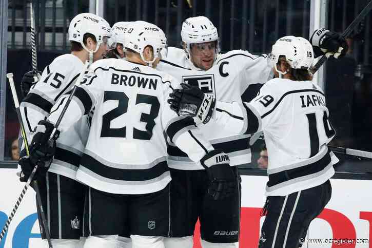 Anze Kopitar scores twice, Kings win in Vegas