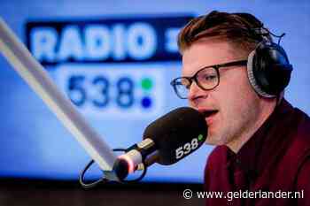Vijf ‘vrienden van de show' vervangen Coen Swijnenberg als presentator