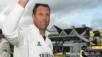 Marcus Trescothick: Somerset rename pavilion in tribute to England batsman