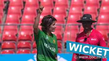 Women's T20 World Cup: Pakistan claim two early wickets against South Africa
