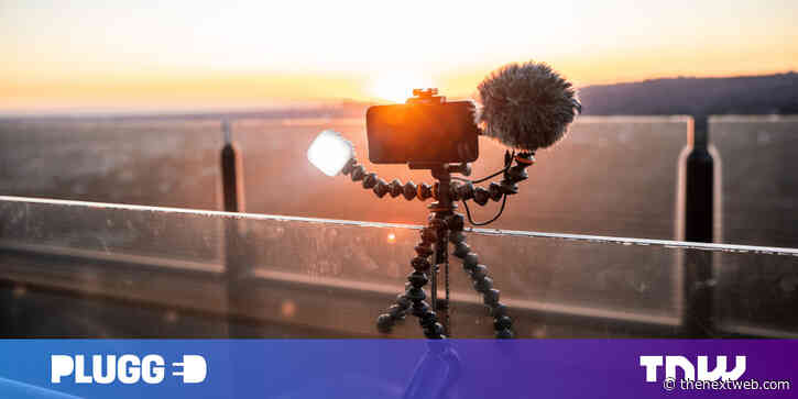 The GorillaPod Vlogging Kit is an all-in-one light and sound setup for mobile creators