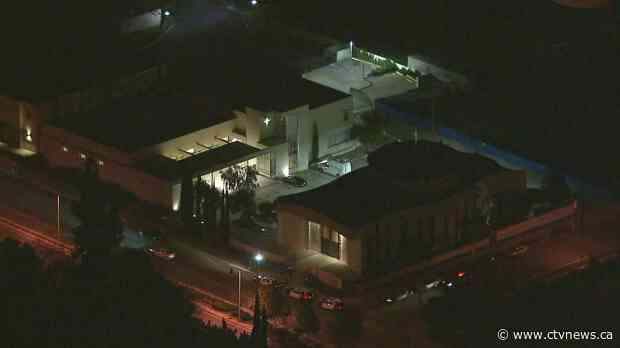 Los Angeles authorities searching for stolen hearse with body in casket