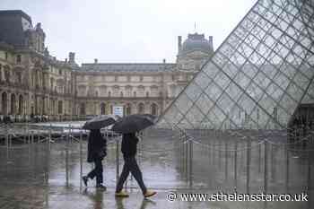 Louvre closed amid debate over France's Covid-19 measures - St Helens Star