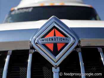 Former Navistar CEO to pay $500,000 in SEC settlement