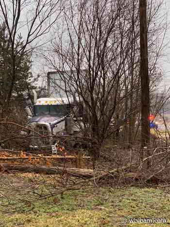 BCSO investigate semi crash after driver had apparent medical issues - WTVB News