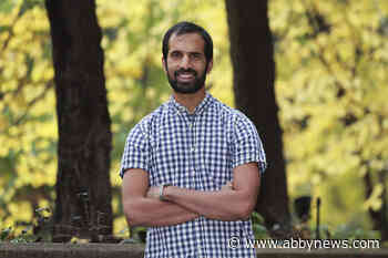 Canadians at forefront of COVID-19 research as SARS outbreak informs response