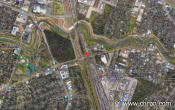 Houston police: Fisherman finds body in Brays Bayou