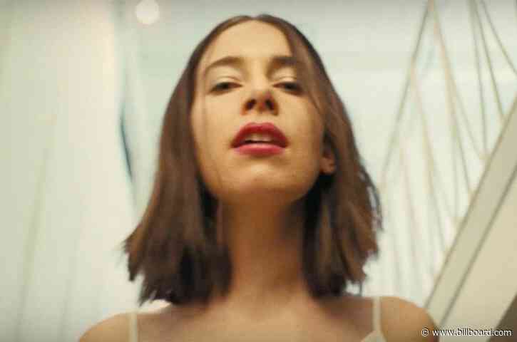 Haim Makes a Morning Mess in ‘The Steps’ Music Video