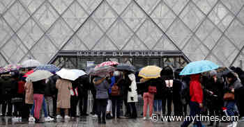 Louvre Reopens, but the Crowd Will Have to Control Itself