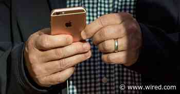 How to Clean Your Smartphone and Keyboard the Right Way