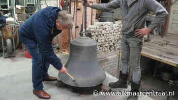 Fred Hoek vertelt in Raadhuis van Grootschermer over Rijper carillon - Alkmaar Centraal