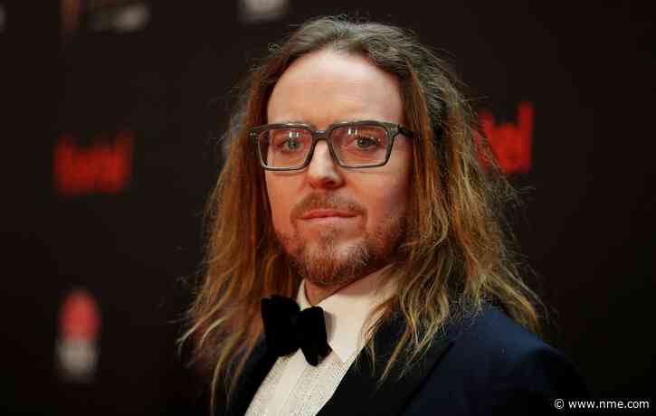 Tim Minchin set to release his debut studio album this year