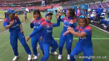 Women's T20 World Cup: Thailand players dance during World Cup rain delay