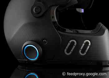 EyeRide HUD makes your motorcycle helmet smart