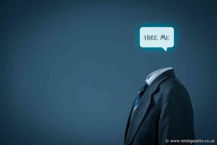 Job numbers & job applications decline in UK retail