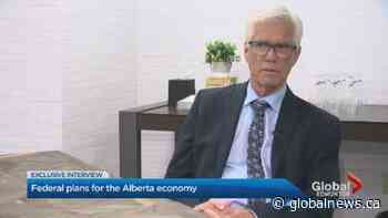 Jim Carr in Edmonton, speaks about Teck mine, Alberta economy