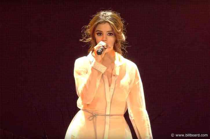 Selena Gomez Unveils ‘Feel Me’ Live Video From Revival Tour