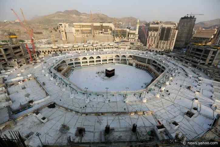 Saudi empties Islam's holiest site for 'sterilisation'