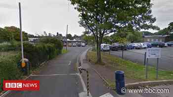 Nottinghamshire teacher banned after vagina comment - BBC News