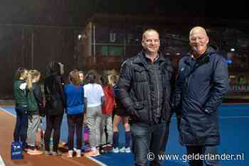 Het succes van Upward: geen vedettes en eigen regels (en samen drinken)