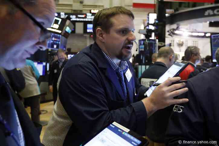Plunging yields force investors and Fed to rethink strategy
