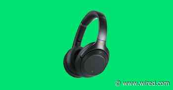 14 Best Weekend Deals: Apple MacBook Pro, Sony WH-1000XM3, Philips Hue