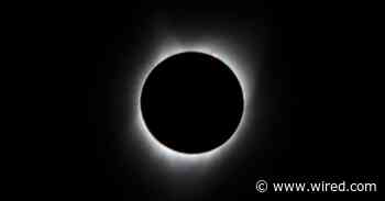 Space Photos of the Week: Perfectly Safe Celestial Coronas