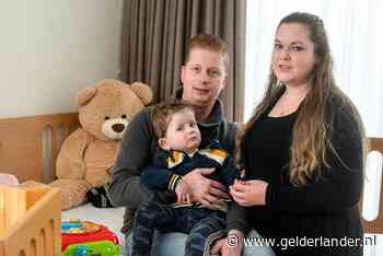 Jason (2) uit Dieren is altijd vrolijk, maar zal waarschijnlijk nooit kunnen praten of lopen