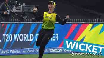 Women's T20 World Cup: South Africa's Lizelle Lee falls for 10 as Proteas lose vital wicket in run chase