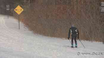 Surprise blast of snow leaves Ottawa - CBC.ca