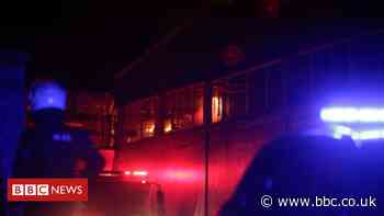 Greece migrant crisis: Refugee centre ablaze as tensions rise