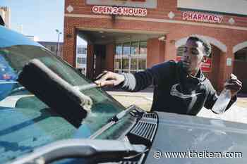 Baltimore squeegee kids find work, risks, cash at stoplights - Sumter Item