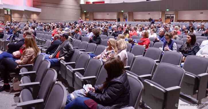 Letter: None of our government representatives actually represent us