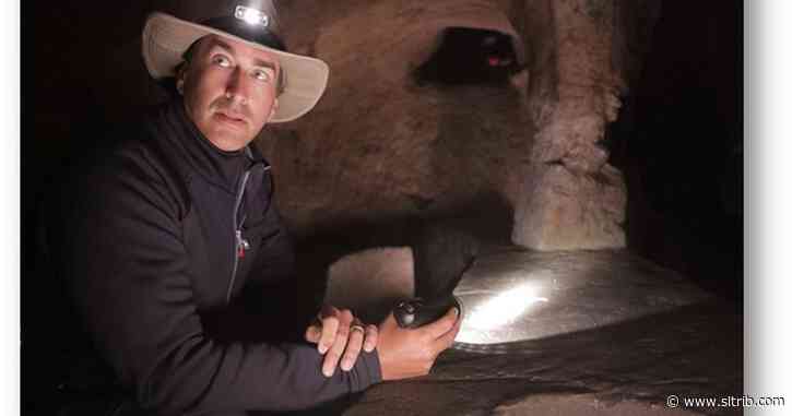 Scott D. Pierce: Rob Riggle arrogantly explores mysteries on Discovery. And — surprise! — it’s sort of fun.