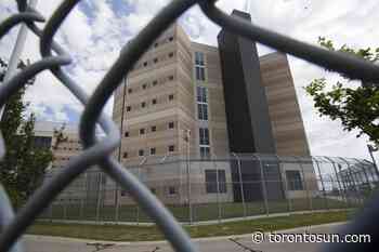 Five Toronto jail guards charged in alleged attack on inmate - Toronto Sun