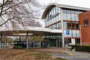 Driehonderd ziekenhuismedewerkers met klachten hebben zich in Tilburg op corona laten testen