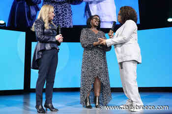 Inglewood teacher’s 156-pound weight loss: ‘You should love yourself in every stage of the show’ - The Daily Breeze