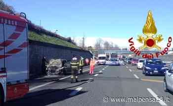 Auto in fiamme sull'A8. Disagi tra l'uscita di Cavaria e Gallarate Nord - MALPENSA24 - malpensa24.it