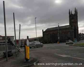 Arrest as car crashes into Brian Bevan Island traffic lights