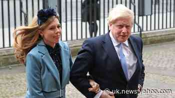 Dignitaries shun handshakes at Commonwealth Service