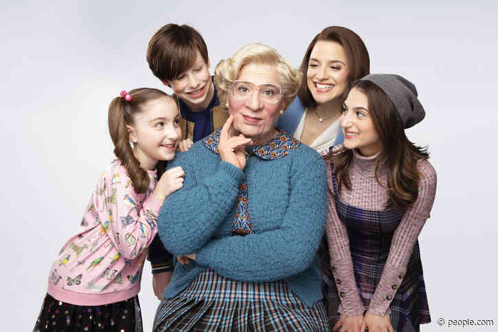 Mrs. Doubtfire Heads to Broadway! See Rob McClure Step Into Robin Williams' Iconic Character