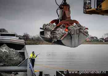 Kankerverwekkende stoffen kunnen vrijkomen uit granuliet, grote zorgen over stort in Over de Maas